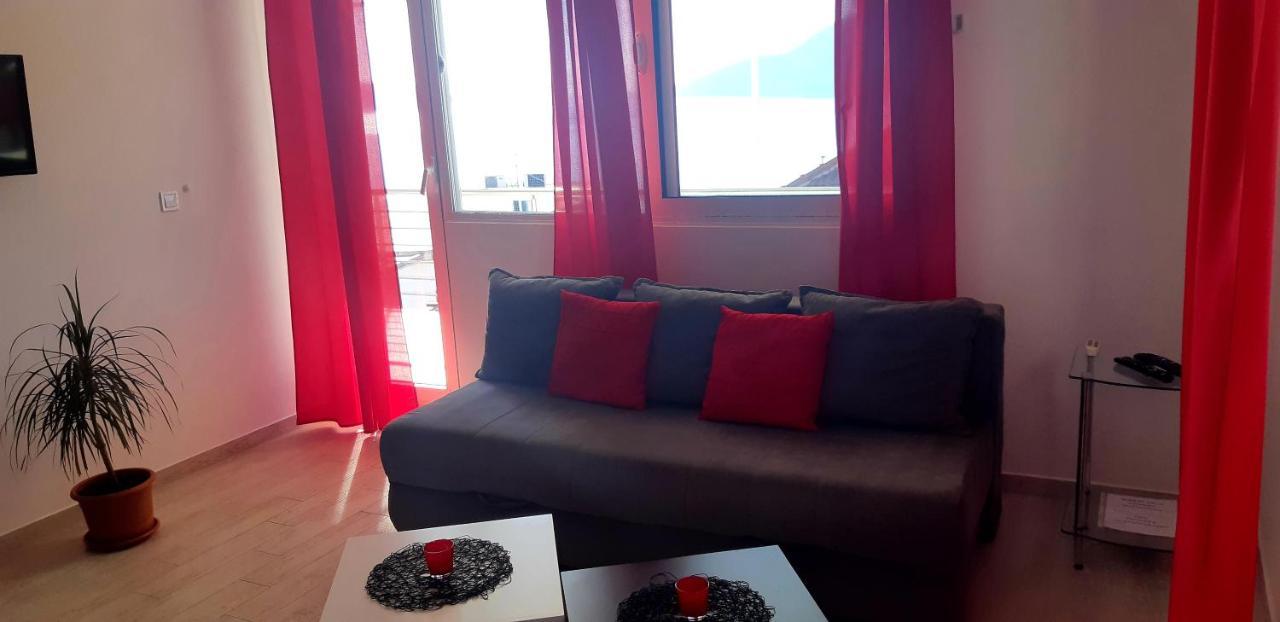 JK apartmani Herceg Novi Eksteriør billede