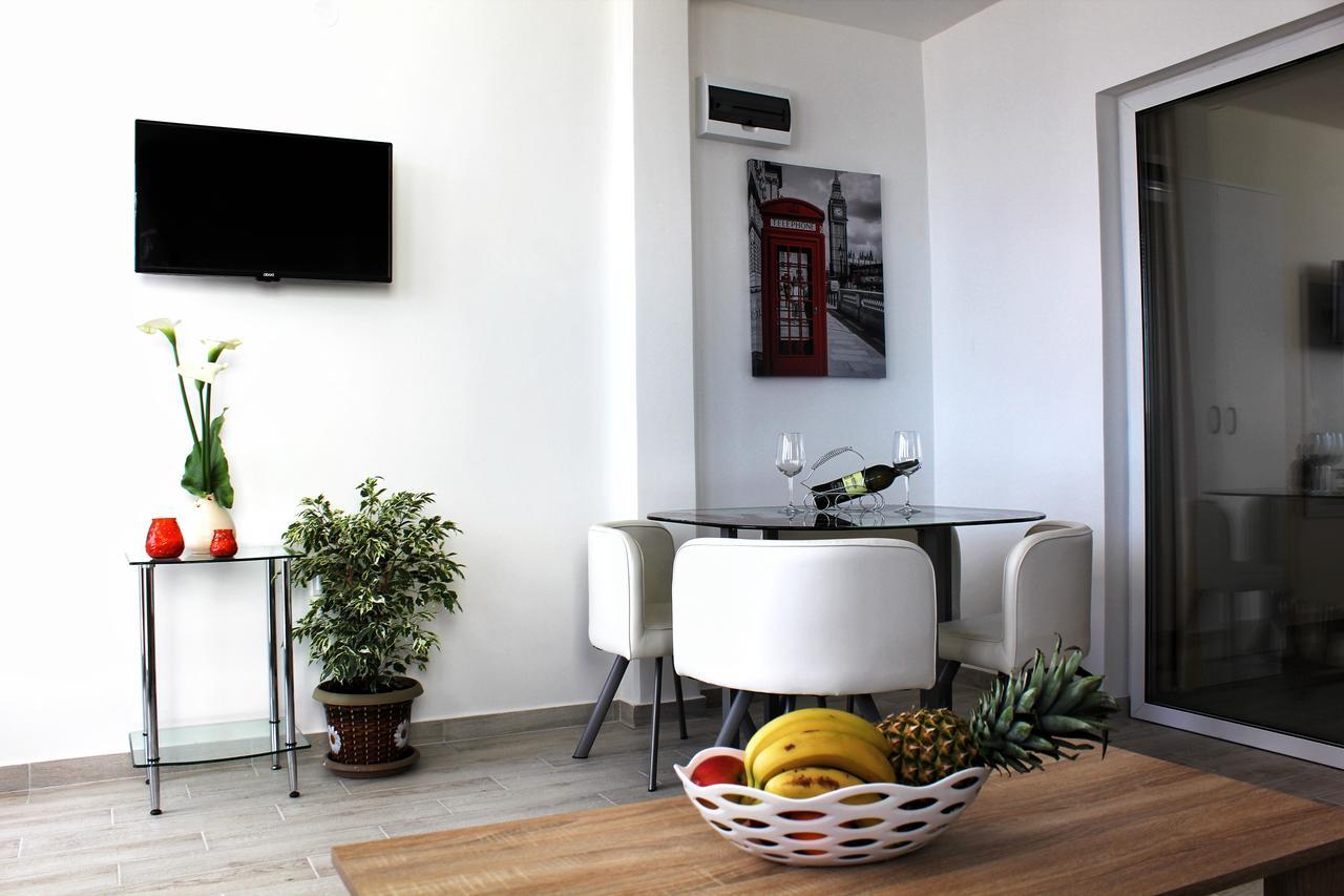 JK apartmani Herceg Novi Eksteriør billede