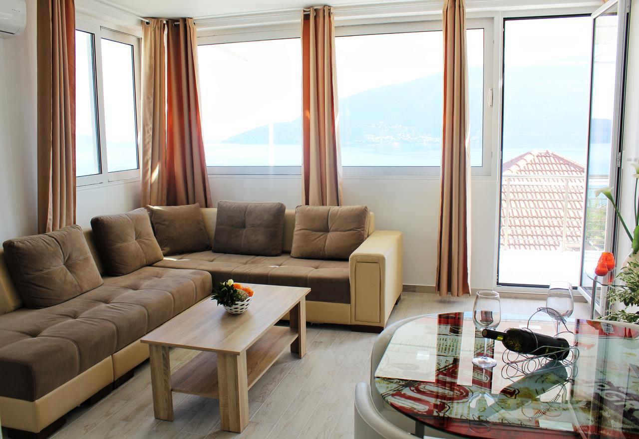 JK apartmani Herceg Novi Eksteriør billede