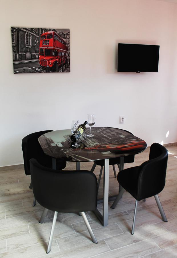 JK apartmani Herceg Novi Eksteriør billede